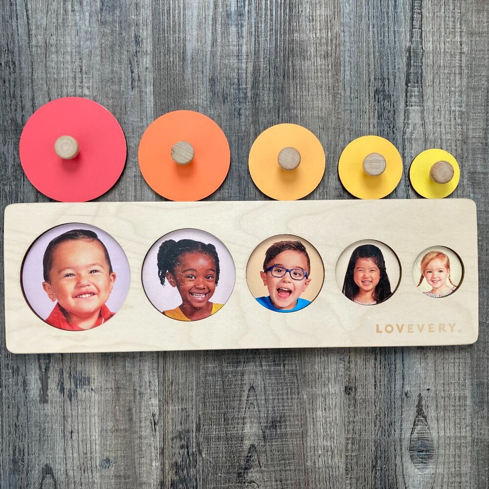 Lovevery Circle of Friends Puzzle